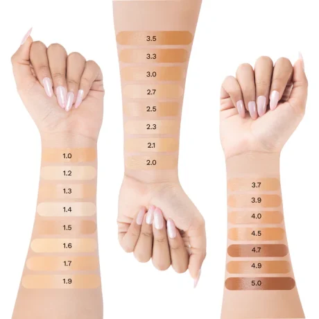 Studio HD Liquid Foundation Descriptive pic 2