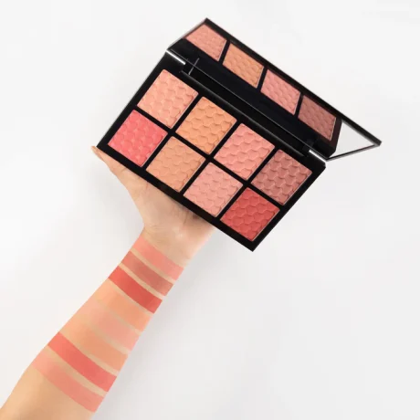 Spotlight Blusher Palette X8 pic 2