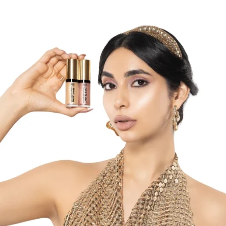 Radiance Liquid Highlighter Descriptive pic 2